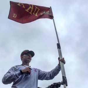 Meet your Posher, Bobby